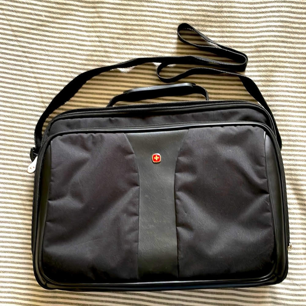 Swiss Army Shoulder PC / Files Bag